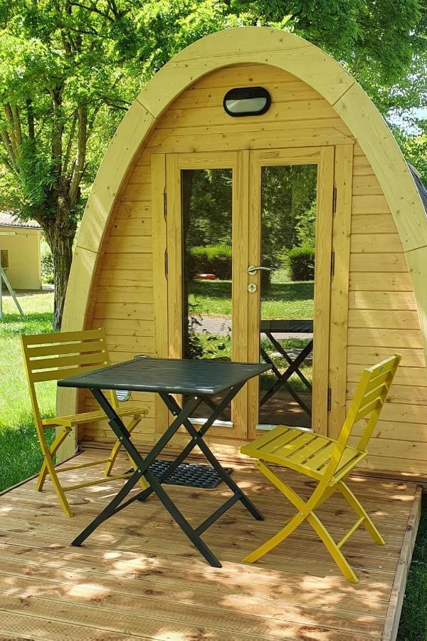 Cabane 2/3 Pers Au Camping Les Patis Nazelles-Negron Ngoại thất bức ảnh