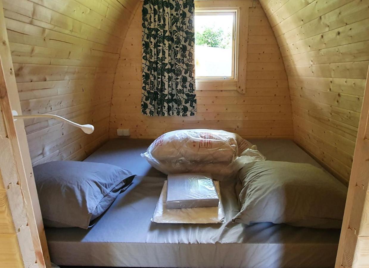 Cabane 2/3 Pers Au Camping Les Patis Nazelles-Negron Ngoại thất bức ảnh